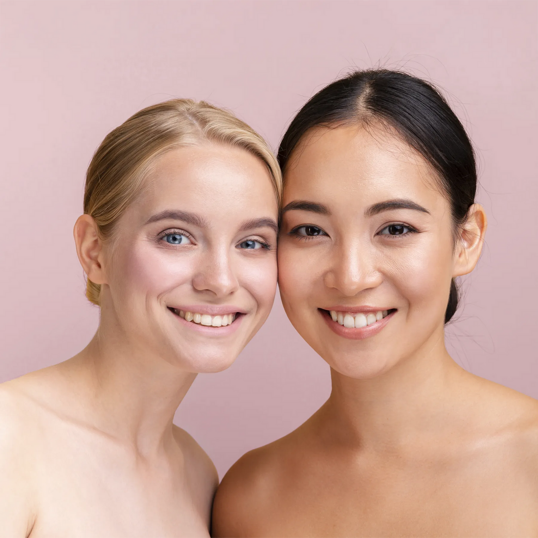 Viaggiare Leggere: Perché il Nostro Fondotinta è l'Alleato delle Globetrotter